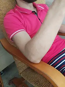 Snapshot of AndrewXSky chatting on May 10, 12:32 pm AndrewXSky online show from May 10, 12:32 pm