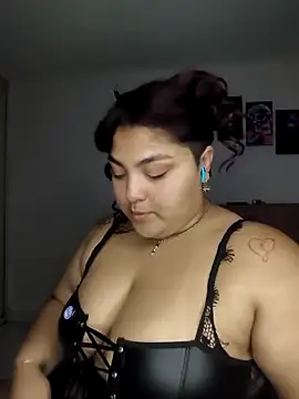 kendra lil evill online show from March 6, 10:23 am