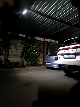 Snapshot of macmaddy8989 chatting on December 3, 11:25 pm macmaddy8989 online show from December 3, 11:25 pm