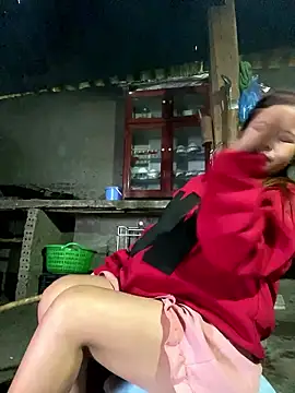 O o UwU o O online show from January 8, 3:20 am