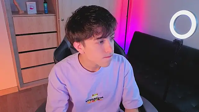 onlinenico online show from October 15, 8:09 pm