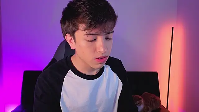 onlinenico online show from November 26, 8:10 pm