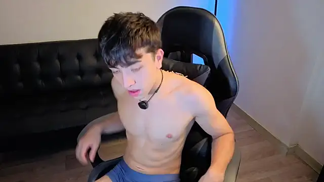 Snapshot of onlinenico chatting on March 4, 12:27 am onlinenico online show from March 4, 12:27 am