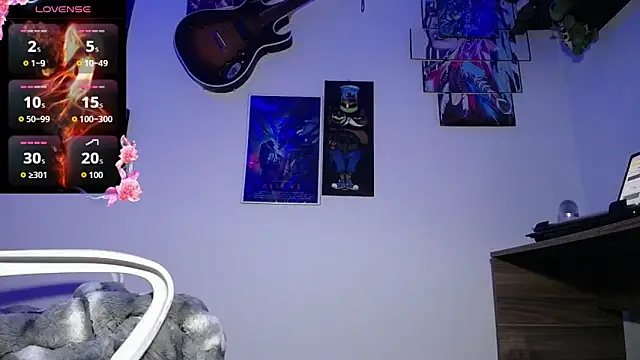 Snapshot of moonligth18 chatting on October 9, 1:14 am moonligth18 online show from October 9, 1:14 am