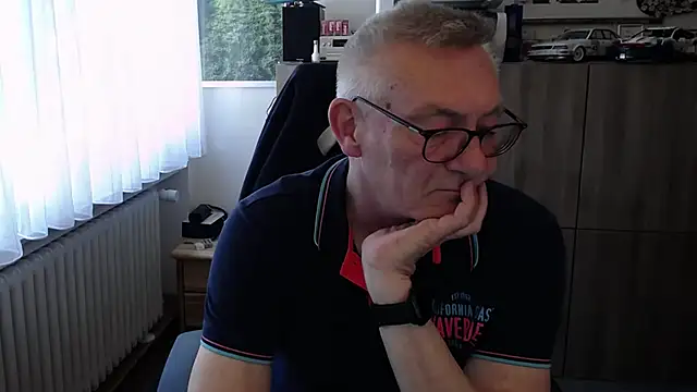 Snapshot of randyandy67 chatting on April 24, 12:40 pm randyandy67 online show from April 24, 12:40 pm