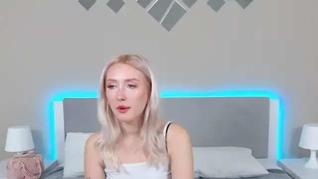 MarianeSun online show from September 17, 4:03 am