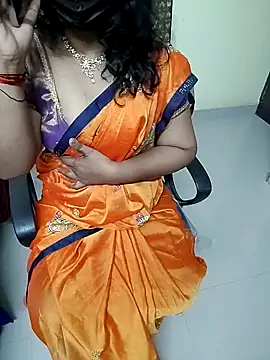 Snapshot of tamilmaha12 chatting on September 23, 11:13 am tamilmaha12 online show from September 23, 11:13 am