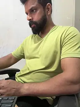 Snapshot of Vineeth3906 chatting on March 30, 2:18 pm Vineeth3906 online show from March 30, 2:18 pm