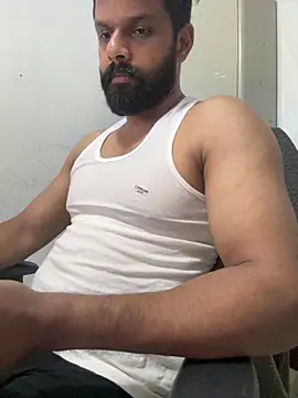 Snapshot of Vineeth3906 chatting on April 7, 3:34 pm Vineeth3906 online show from April 7, 3:34 pm