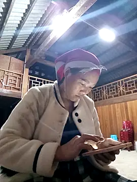 Snapshot of bing-bing88 chatting on March 2, 11:28 am bing-bing88 online show from March 2, 11:28 am