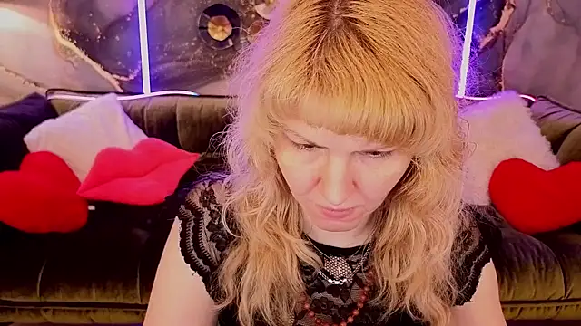 NatalyChanell online show from September 18, 10:23 pm
