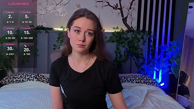 SkyHelen online show from November 13, 4:33 am