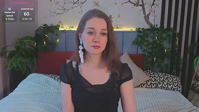 SkyHelen online show from February 2, 4:33 am