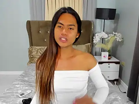 1HotAsianTS online show from October 31, 3:46 pm