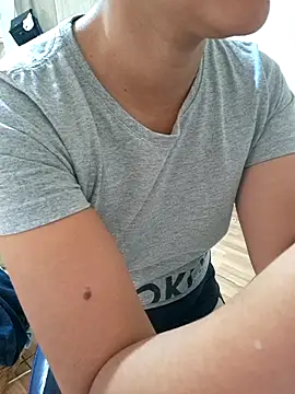 euahotmarii20 online show from September 29, 4:34 pm