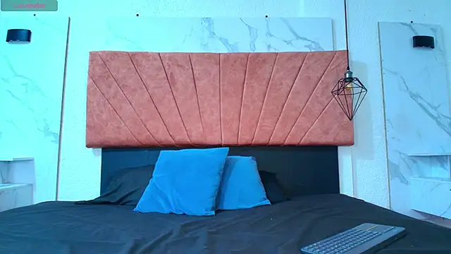 novaa snow online show from October 15, 8:09 pm