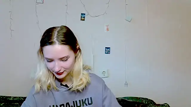  kikiclark   online show from September 26, 8:29 am