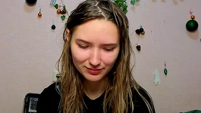  kikiclark   online show from February 6, 8:56 pm