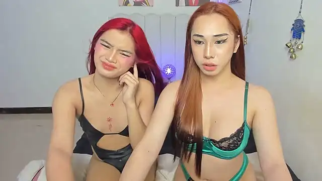 Emerald DeLuxe online show from October 22, 3:34 pm