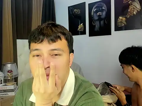 Snapshot of xxxhugecocktwinkxxx chatting on November 12, 4:40 pm xxxhugecocktwinkxxx online show from November 12, 4:40 pm