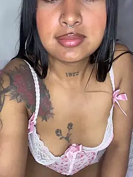 Snapshot of Caty__hot chatting on April 9, 4:23 am Caty hot online show from April 9, 4:23 am