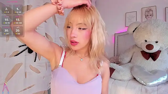 Snapshot of Mayajhons chatting on October 20, 12:05 pm Mayajhons online show from October 20, 12:05 pm