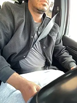 Jariushot3 online show from April 25, 2:25 pm