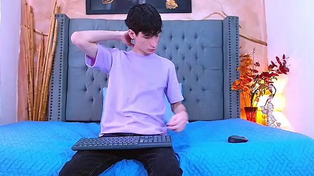 Luke Carter online show from December 17, 1:06 pm