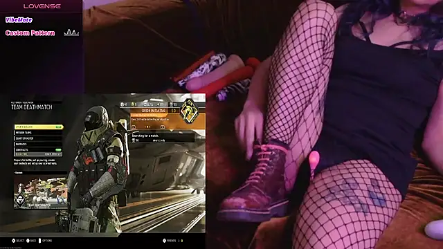 Snapshot of mmmminaDarling chatting on April 18, 12:58 am mmmminaDarling online show from April 18, 12:58 am
