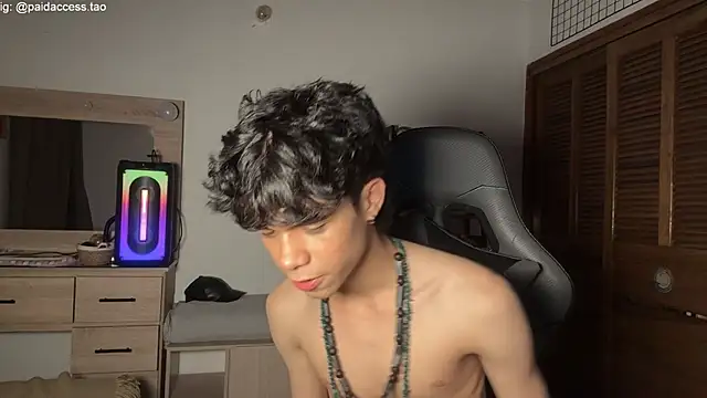 OopsAgain  online show from June 24, 12:53 am