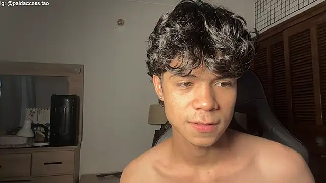 OopsAgain  online show from July 8, 10:03 pm
