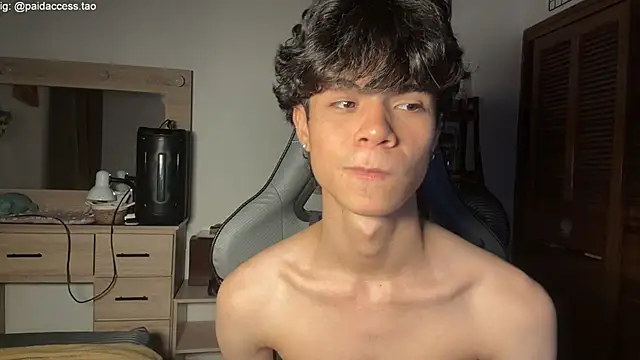 OopsAgain  online show from July 17, 1:12 am