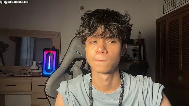 OopsAgain  online show from July 18, 9:51 pm