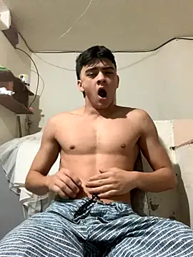 boyhot- - online show from September 16, 10:27 am