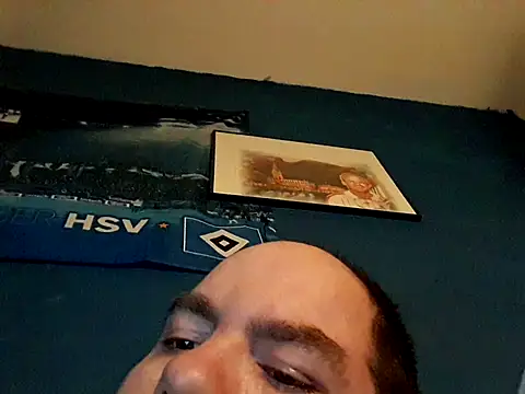 Snapshot of GeilerHSVFAN1989 chatting on November 13, 9:47 pm GeilerHSVFAN1989 online show from November 13, 9:47 pm