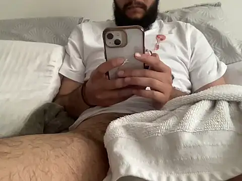 Snapshot of Superwow54 chatting on December 14, 7:51 pm Superwow54 online show from December 14, 7:51 pm