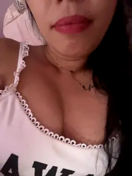 Bear-cute00 online show from September 12, 6:46 am