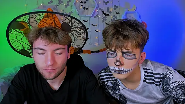 travis wolf  online show from October 23, 6:39 pm