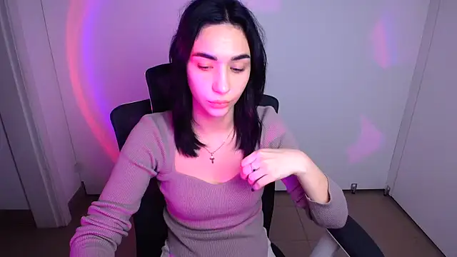 Bella Night4 online show from October 11, 5:50 am