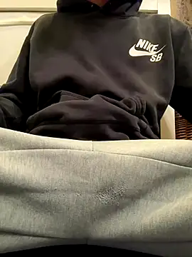 420boy   online show from October 21, 8:04 am