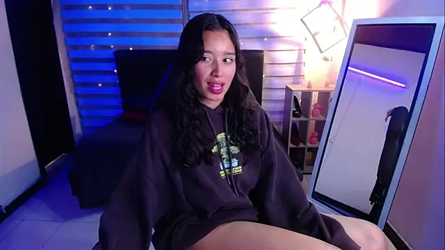  Mia Evans 1 online show from October 6, 1:08 pm