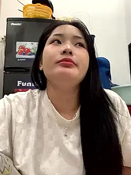 LylyBaby1888 online show from January 9, 1:41 am