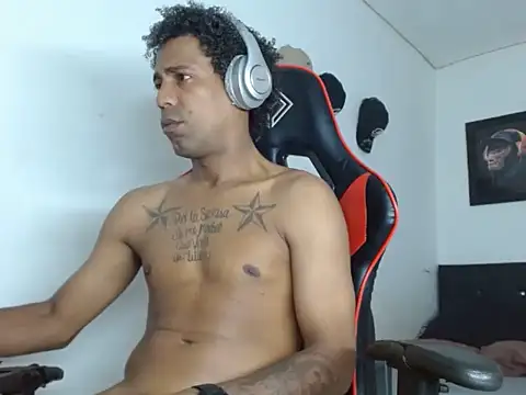 Snapshot of BBC_Black_ chatting on March 12, 6:36 pm BBC Black online show from March 12, 6:36 pm