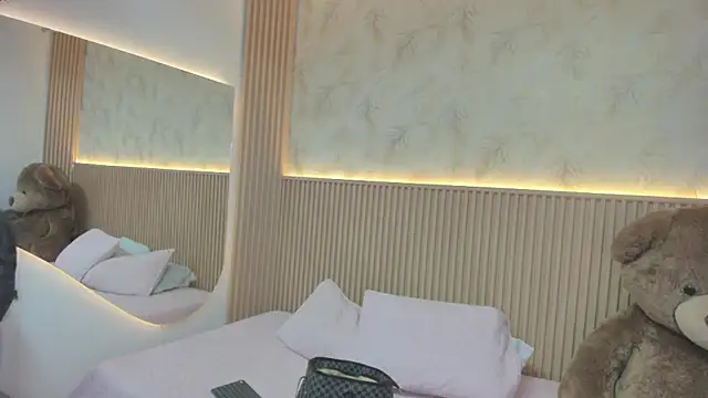 Snapshot of Liss-Reyes chatting on February 18, 12:12 pm Liss-Reyes online show from February 18, 12:12 pm