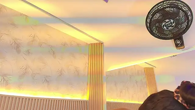 Snapshot of Liss-Reyes chatting on March 5, 12:12 pm Liss-Reyes online show from March 5, 12:12 pm