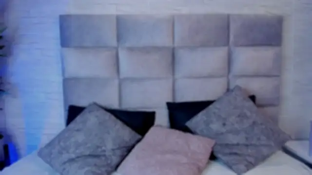 lea walkerr online show from October 17, 8:11 pm