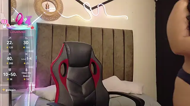 Emma visconti online show from December 14, 8:13 pm