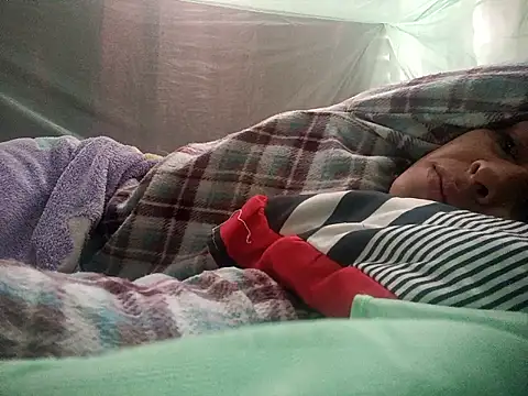 Snapshot of SaraBust chatting on September 20, 1:56 pm SaraBust online show from September 20, 1:56 pm