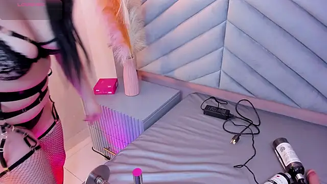 Mia Valentine  online show from November 16, 7:41 pm