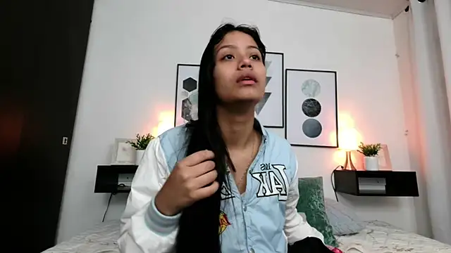Rodriguez Gabi online show from September 13, 12:05 pm